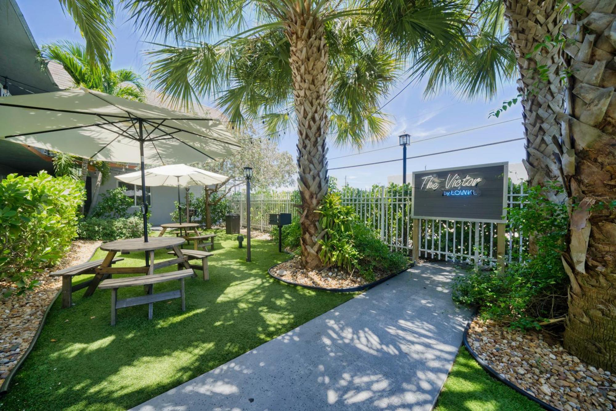 The Victor Apartments By Lowkl Fort Lauderdale Exteriör bild